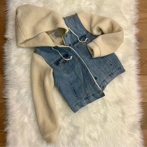 NEW Denim w/Faux Sherpa Jacket, Size L